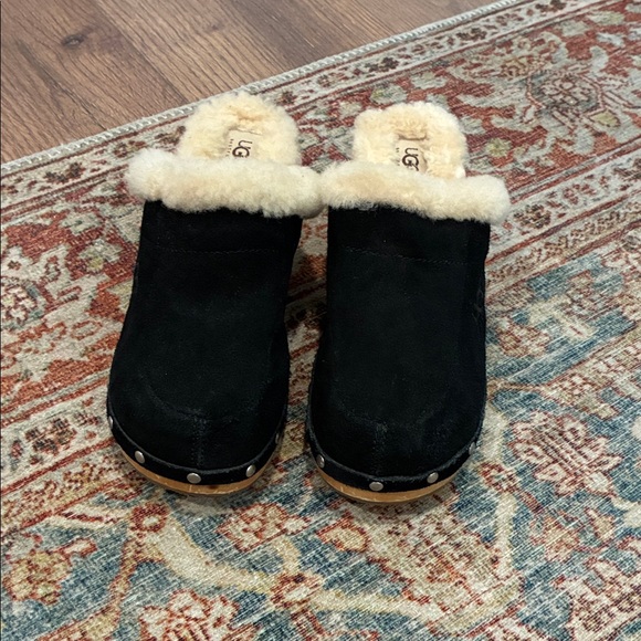 UGG Black Mules with Cream Fur Trim - Picture 1 of 11